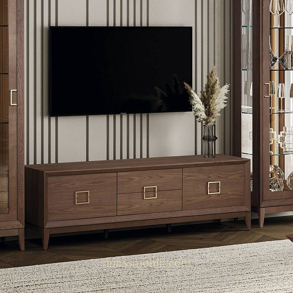 Тумба для радиоаппаратуры